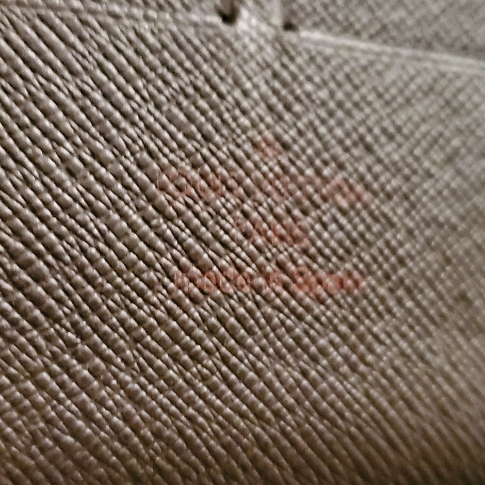 Louis Vuitton Hand Wallet - Picture 4 of 5